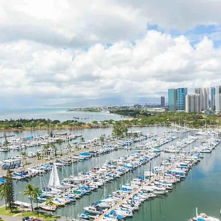 Ilikai Tower 1843 Yacht Harbor View 2Br Apartment